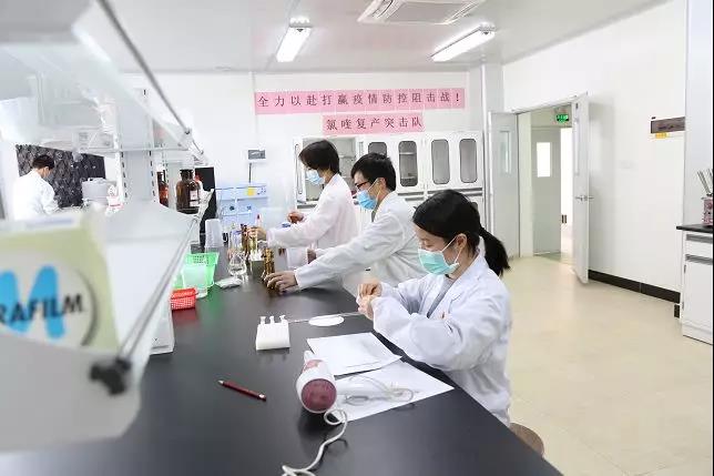 【初心如磐，使命在肩】我为药品研发昼夜攻关，你为抗疫增援远走湖北