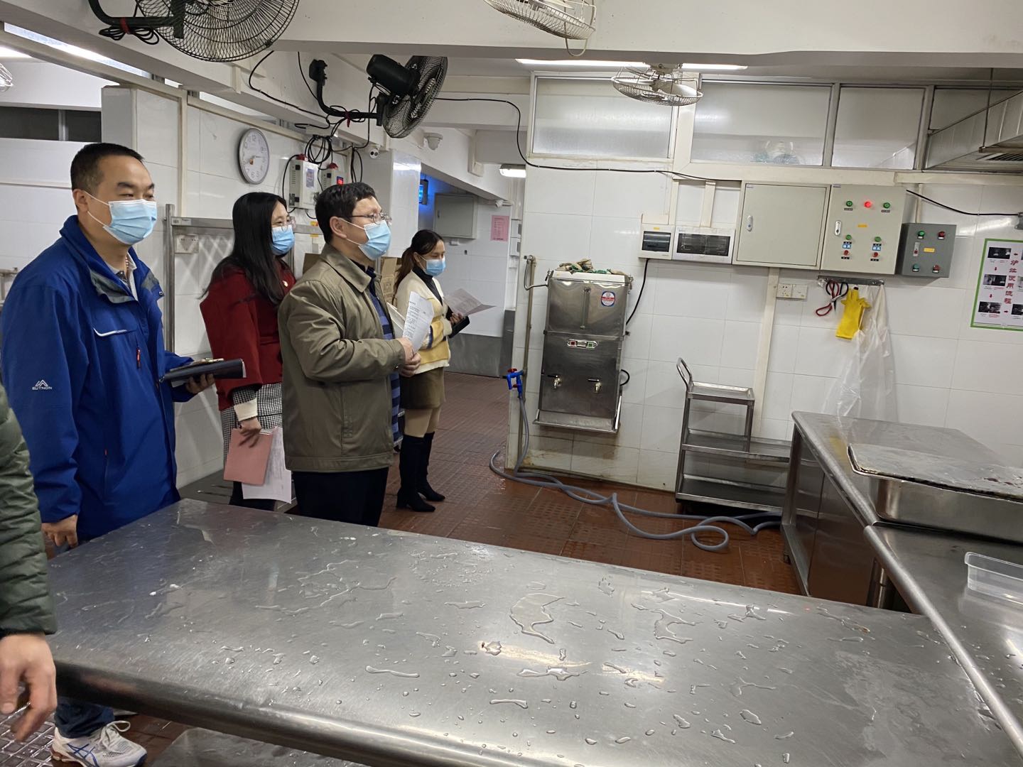 疫情防控做到位，监督查抄落实处 ----白云山xc sports公司发展疫情防控查抄工作