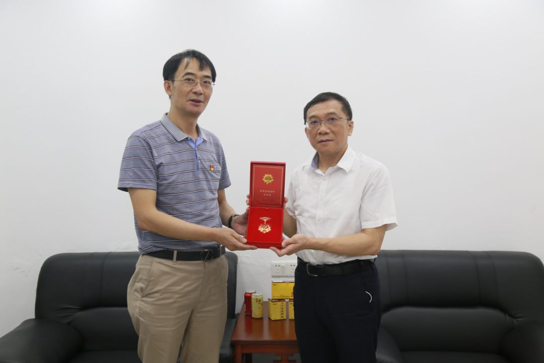 共忆党史话初心，矢志不渝跟党走 ——白云山xc sports公司“七一”前夕慰问离休干部刘玉珍同道